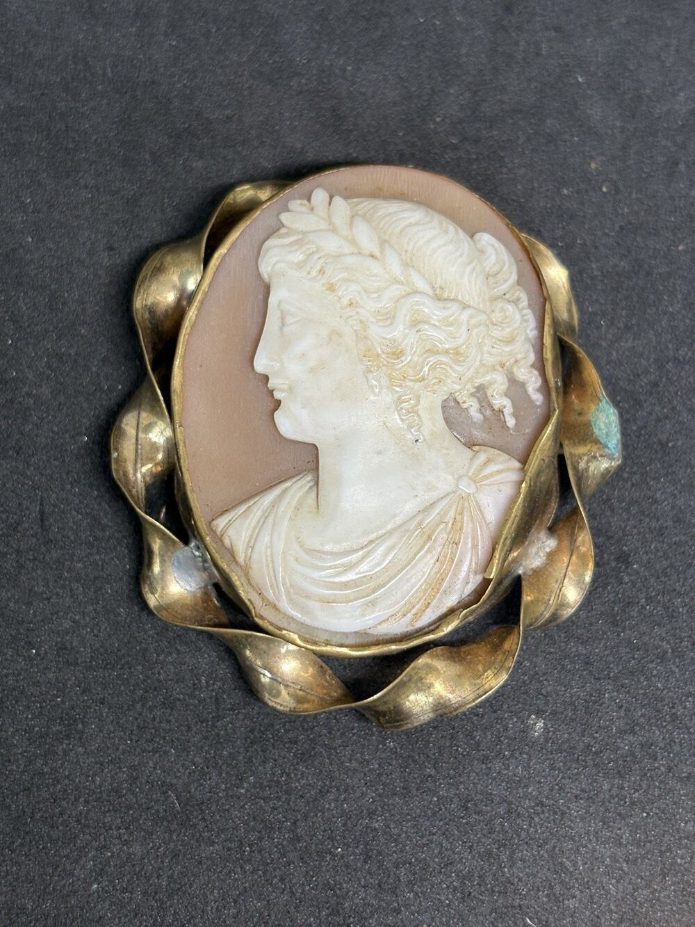 Vintage Victorian Gold Filled Left Facing Goddess Shell Lady Cameo Brooch Pin